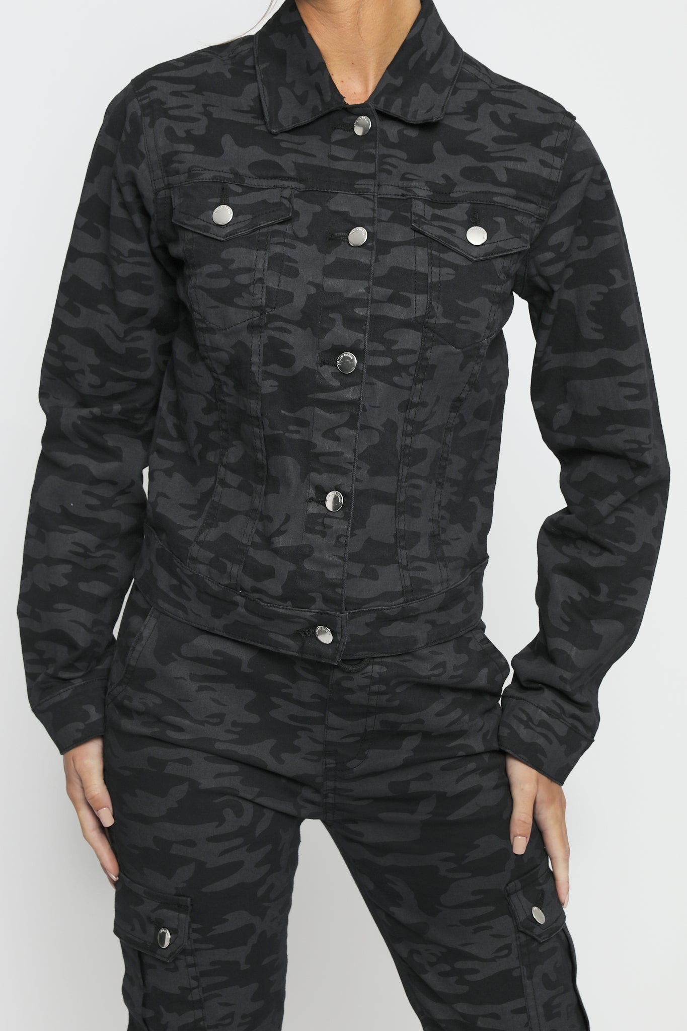 CAMO TRUCKER DENIM JACKET - BLACK - JMOJO - Women's Denim Jackets
