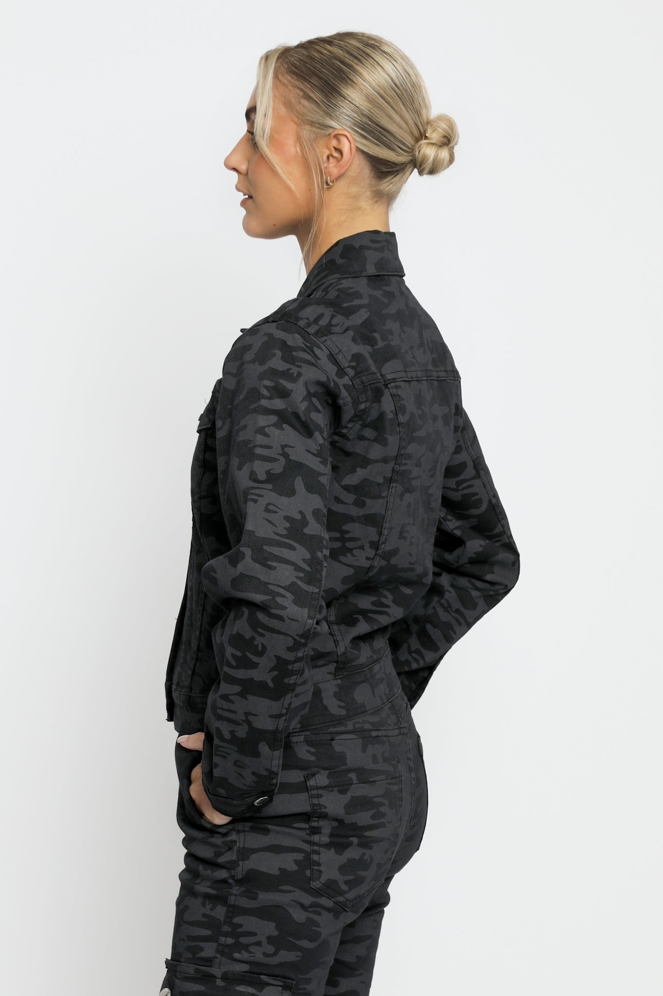 CAMO TRUCKER DENIM JACKET - BLACK - JMOJO - Women's Denim Jackets