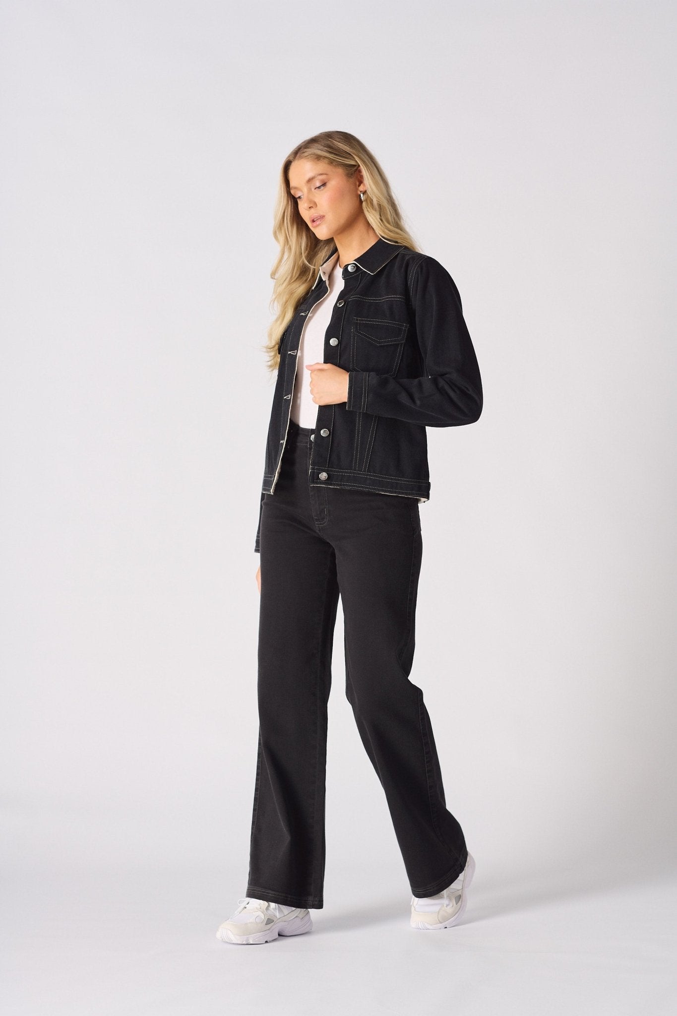 Mason 2 - in - 1 Reversible Denim Jacket – Beige & Black - JMOJO - Women's Denim Jacket Reversible