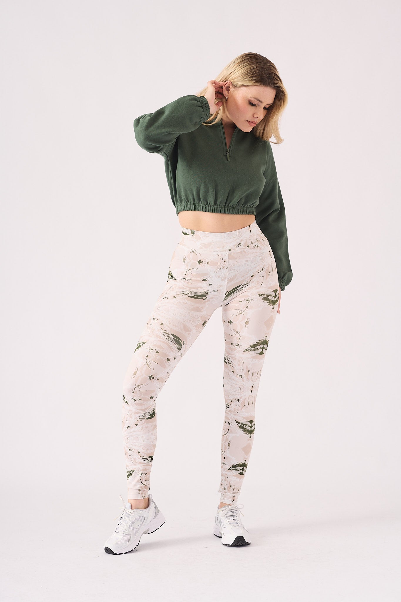 PRINTED DIPPED WAISTBAND LEGGINGS - GREEN STONE - JMOJO - Women's Athleisure Printed Legging