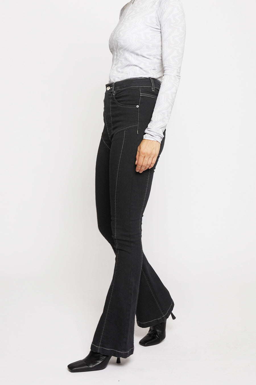 HIGH WAISTED FLARE JEANS WITH CONTRAST STITCH DETAIL  - BLACK