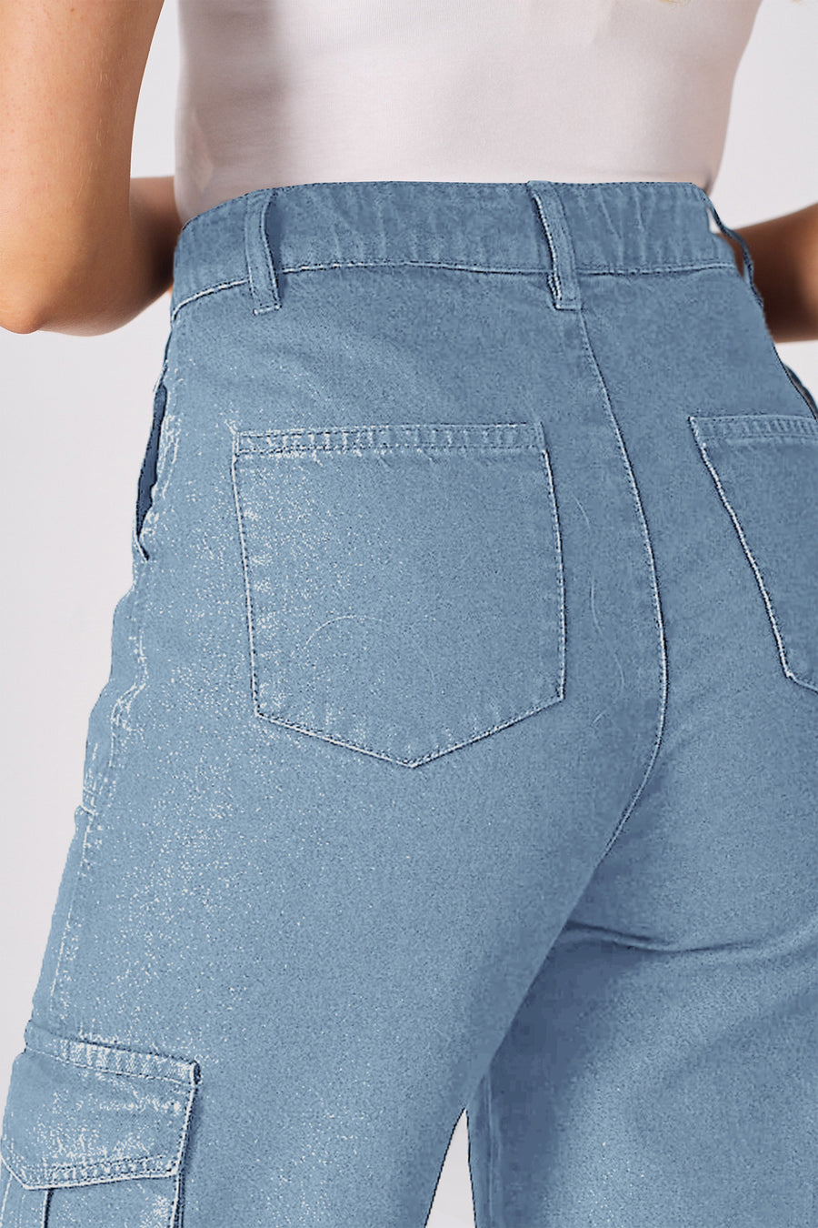 HIGH WAISTED CARGO JEANS - LIGHT BLUE WASH