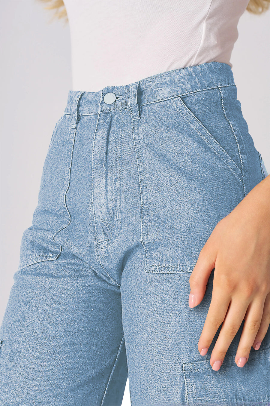 HIGH WAISTED CARGO JEANS - LIGHT BLUE WASH