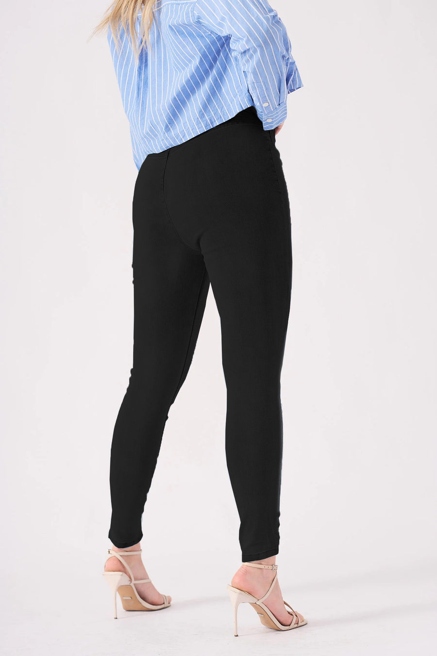 HIGH WAISTED SKINNY JEANS - BLACK