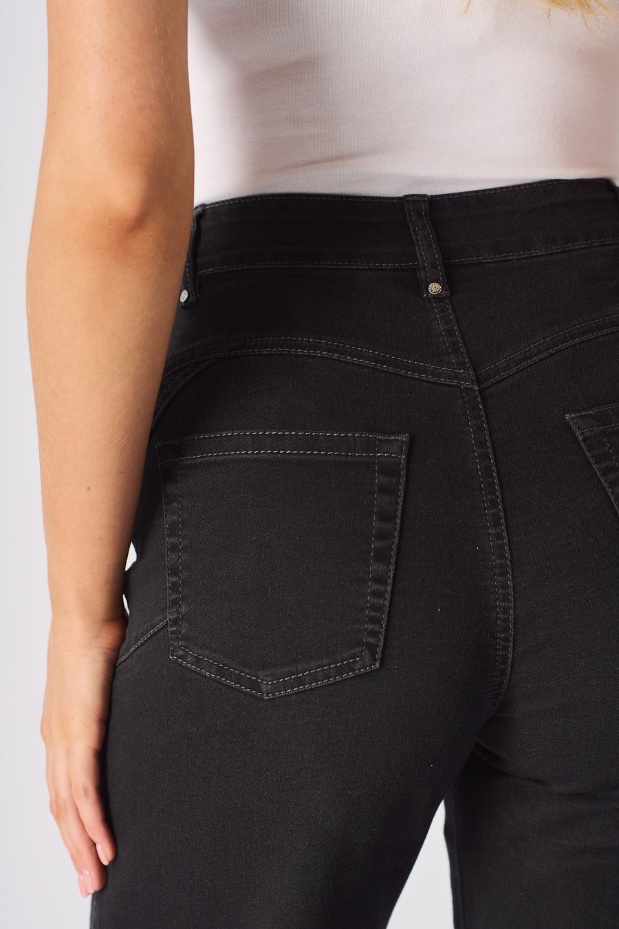 ELYSI High Rise Sculpt Wide Leg Jeans - Black Wash -  Women's Wide Leg Jeans