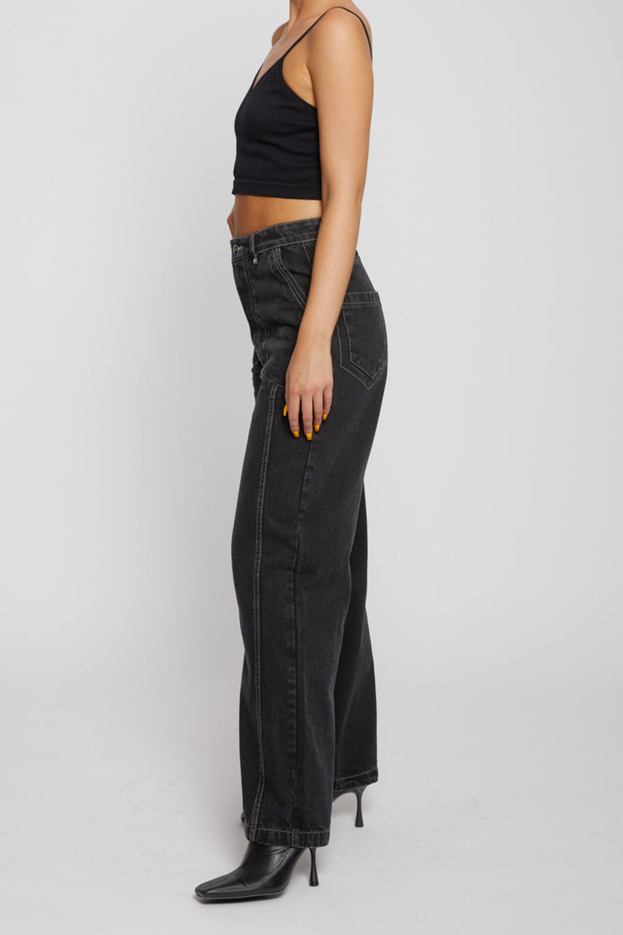 SEAM DETAIL WIDE LEG JEANS - BLACK