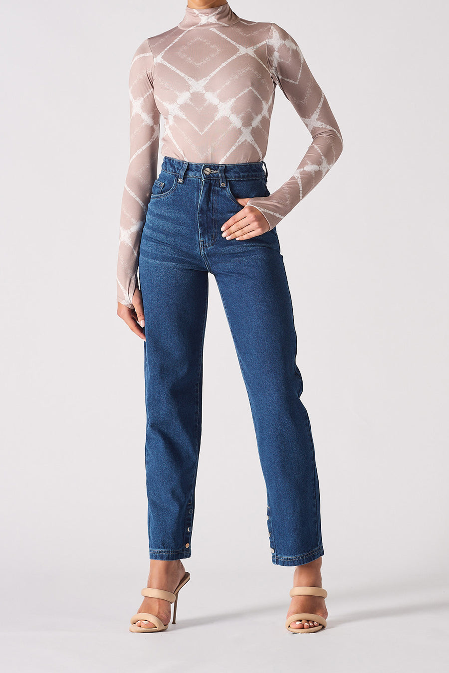 CLASSIC EDGE HIGH-WAISTED STRAIGHT JEANS - DARK BLUE