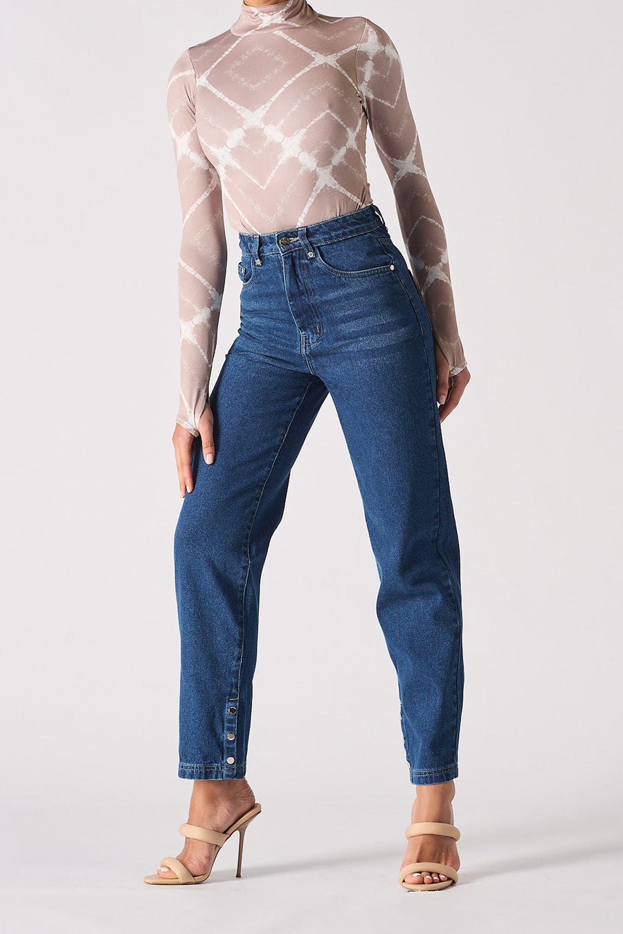 CLASSIC EDGE HIGH-WAISTED STRAIGHT JEANS - DARK BLUE