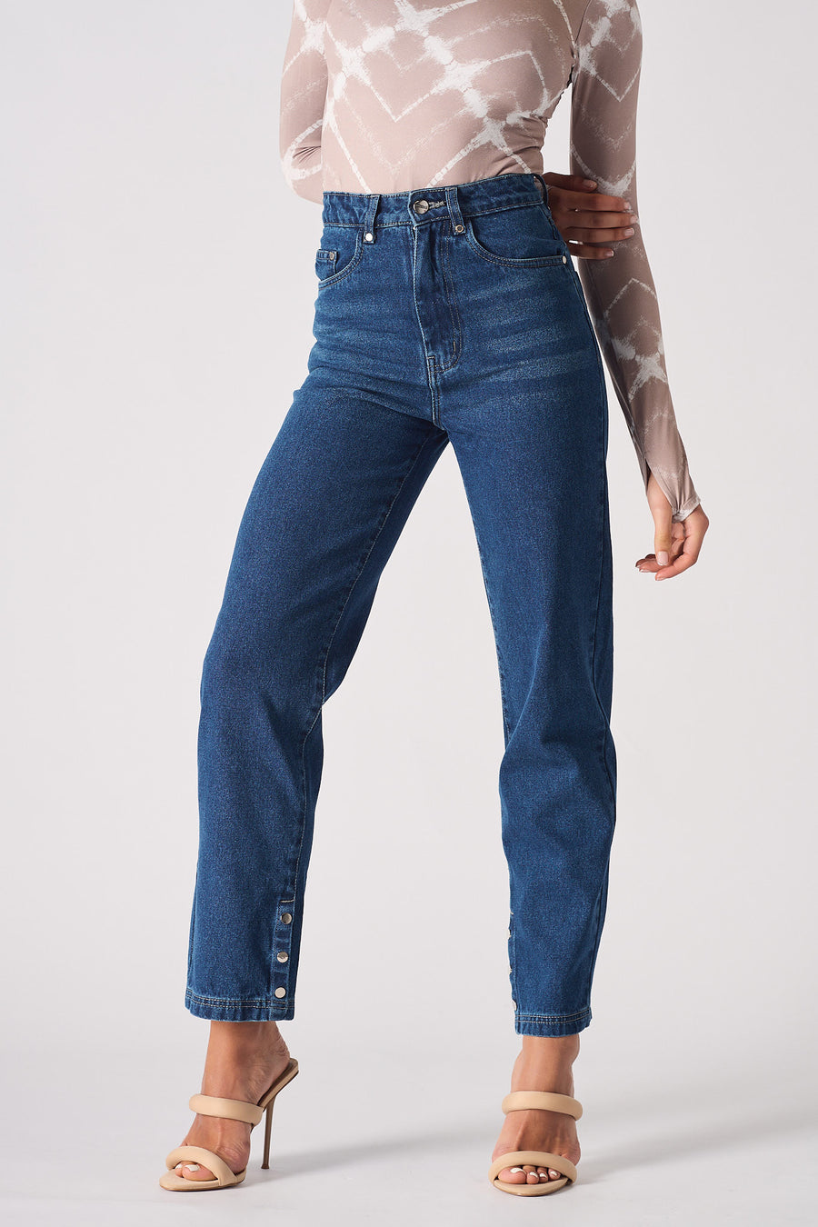 CLASSIC EDGE HIGH-WAISTED STRAIGHT JEANS - DARK BLUE