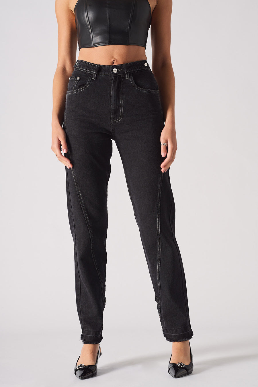 FRAYED HEM SLIM STRAIGHT JEANS - BLACK