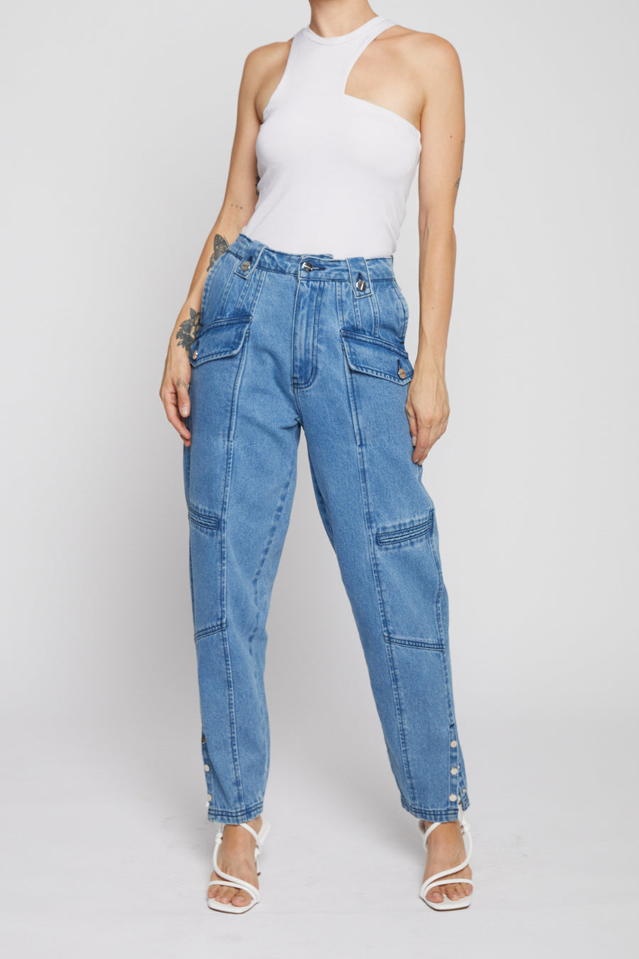 HIGH WAISTED CARGO JEANS WITH POPPER HEM DETAIL– BLUE