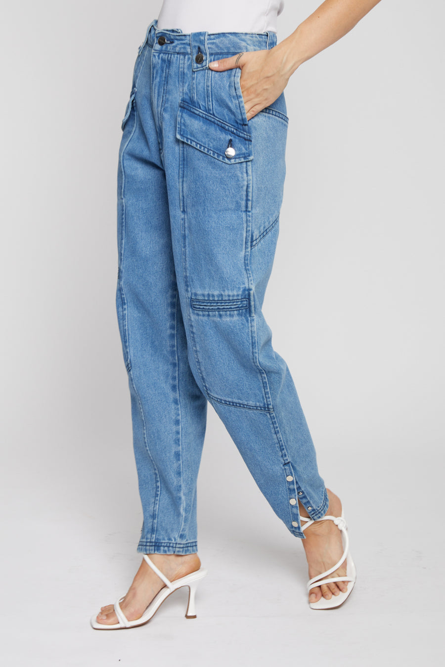 HIGH WAISTED CARGO JEANS WITH POPPER HEM DETAIL– BLUE