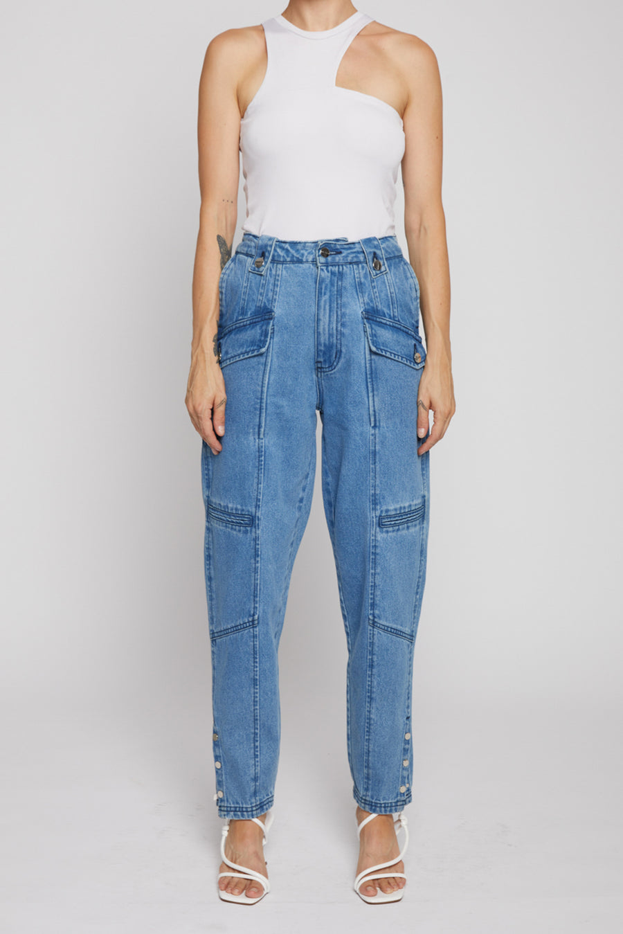 HIGH WAISTED CARGO JEANS WITH POPPER HEM DETAIL– BLUE