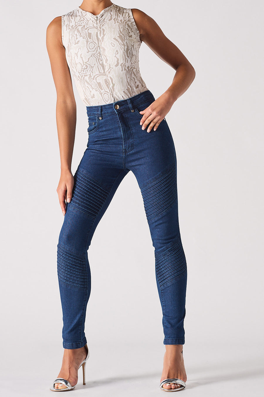 HIGH WAISTED SKINNY JEANS WITH PIN TUCK DETAILS - Blue