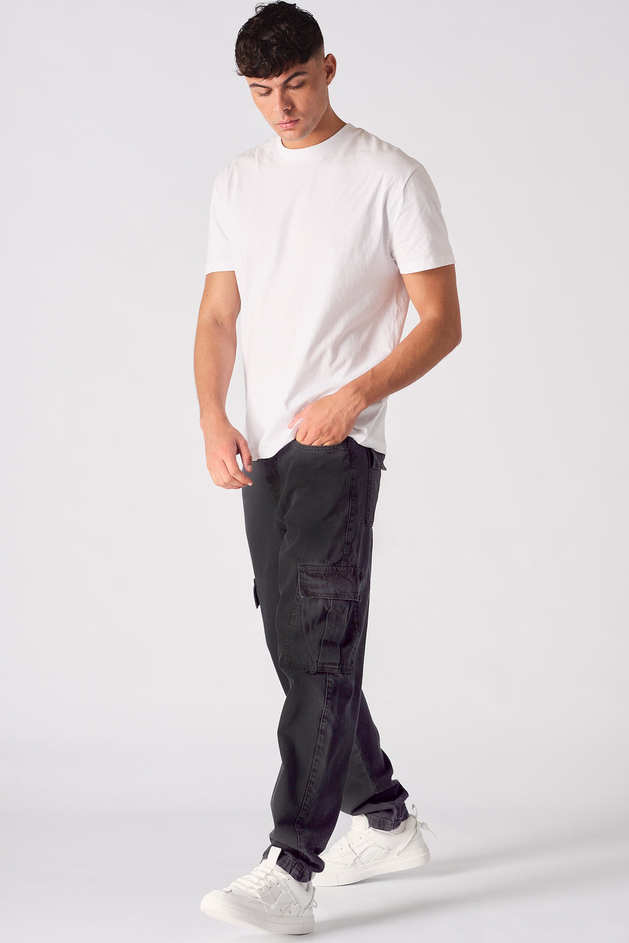 RELAXED FIT CARGO JEANS - BLACK -  Men's Cargo Jeans