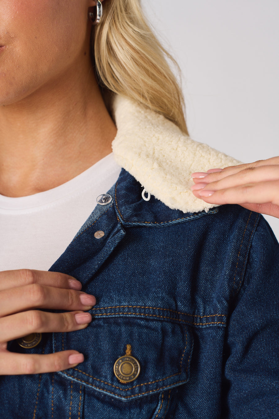 SHERPA COLLAR DENIM JACKET - MID BLUE -  Women's Denim Jackets Sherpa