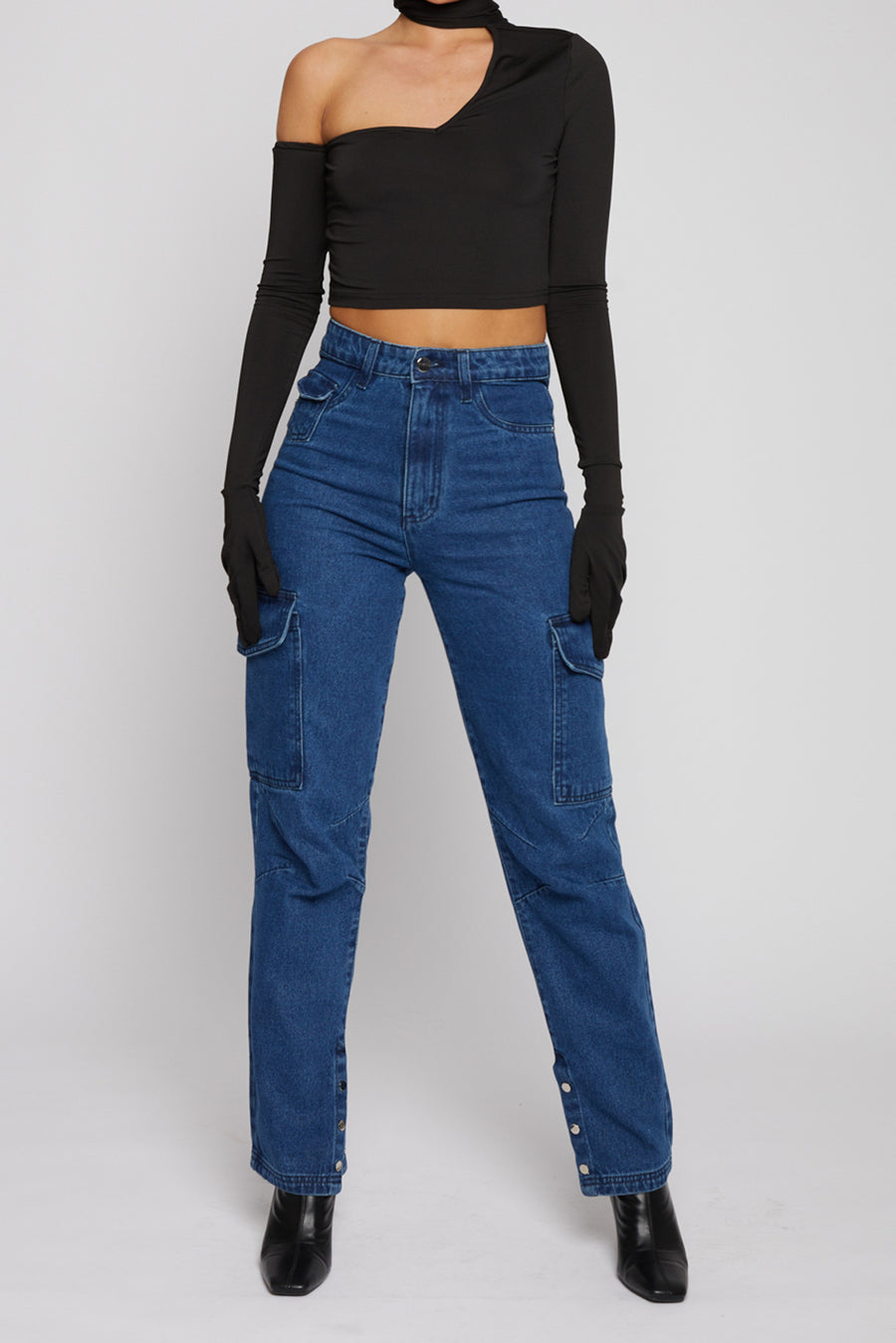 HIGH WAISTED STRAIGHT LEG JEANS WITH CARGO POCKETS  - DARK BLUE