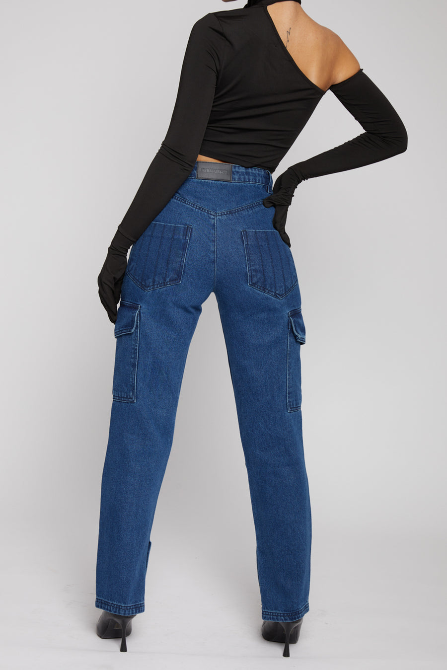 HIGH WAISTED STRAIGHT LEG JEANS WITH CARGO POCKETS  - DARK BLUE