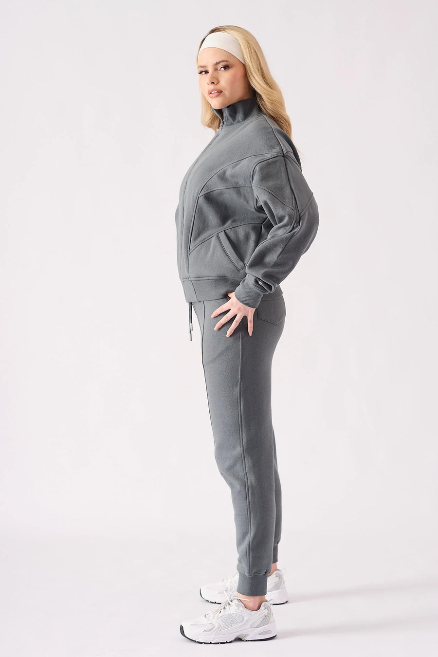 ZIP UP SWEATSHIRT - GREY -  Women's Zip-up Sweatshirts