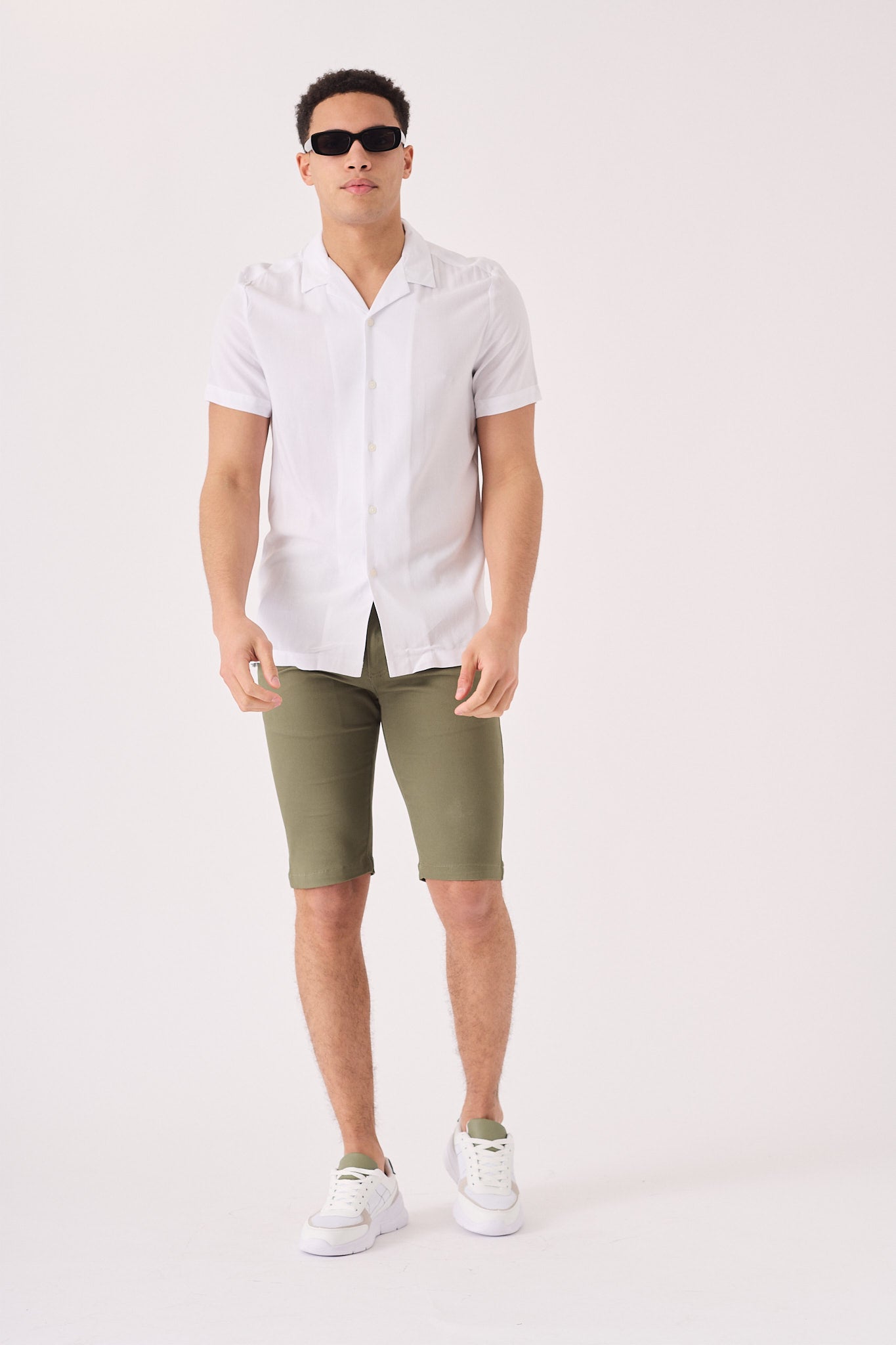 ALSTON Stretch Slim Fit Chino Shorts - Khaki - JMOJO - Men's Chino Shorts