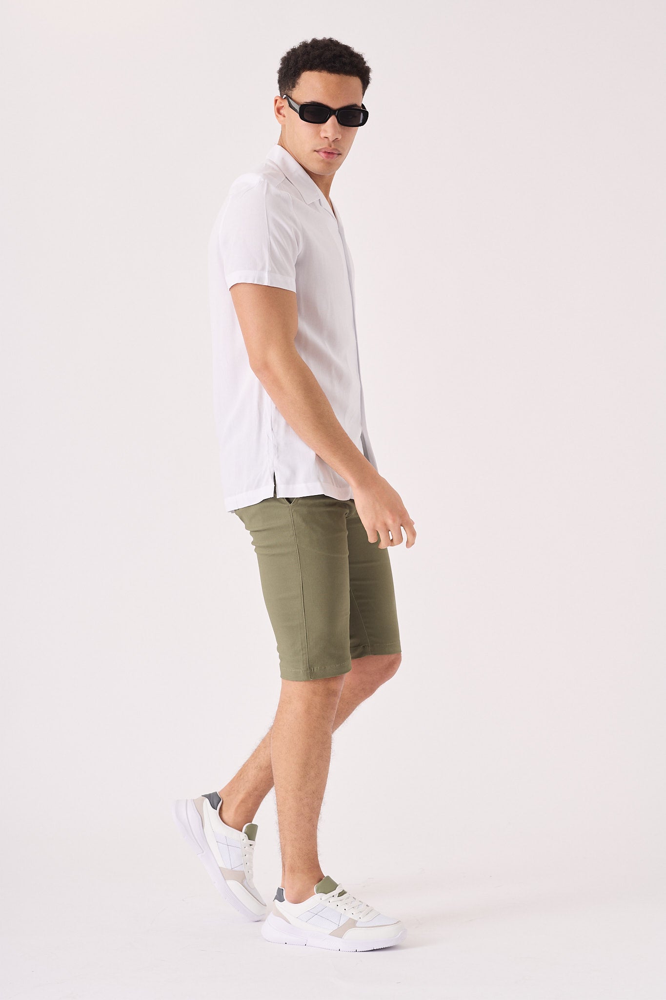 ALSTON Stretch Slim Fit Chino Shorts - Khaki - JMOJO - Men's Chino Shorts