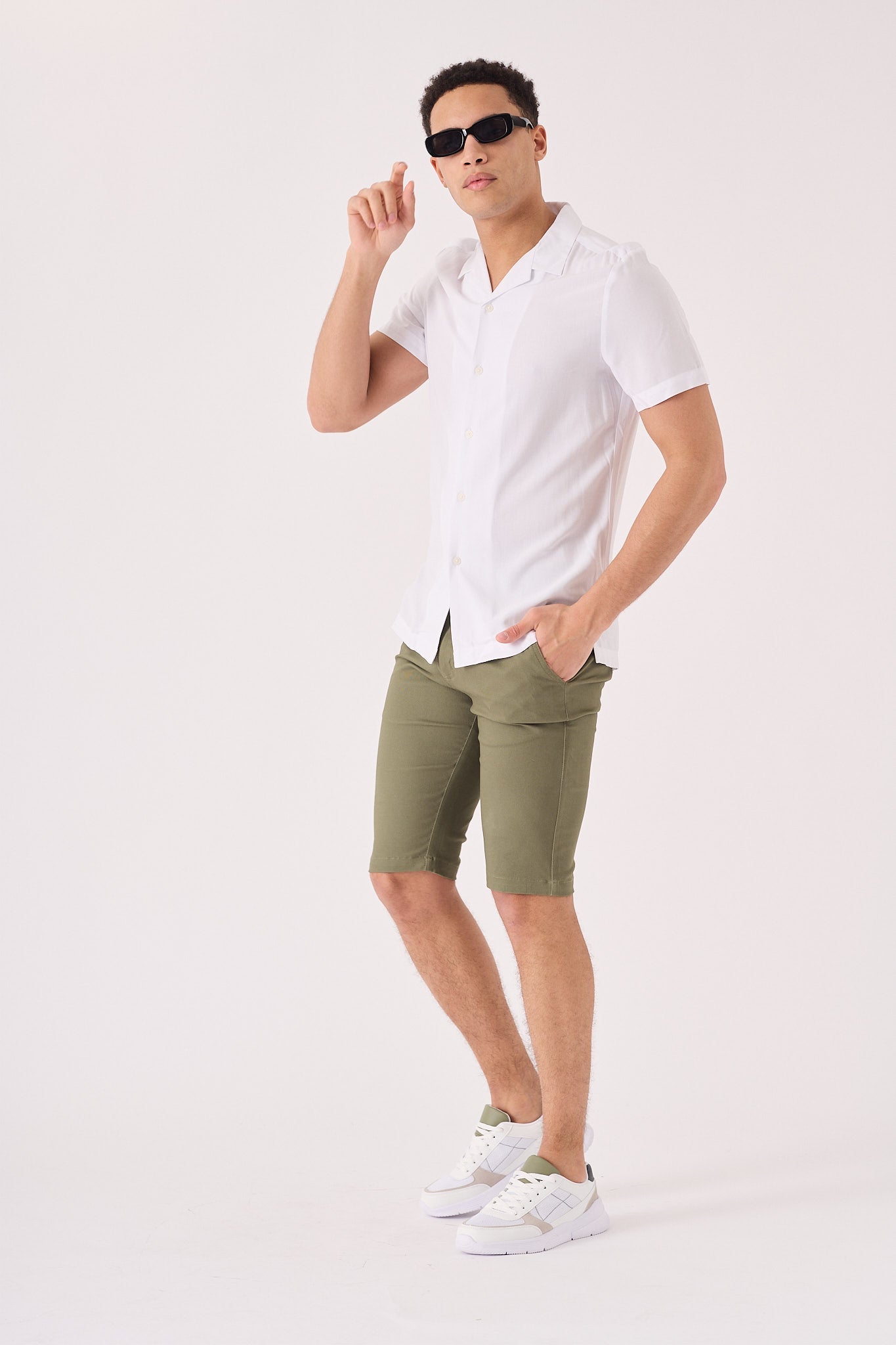 ALSTON Stretch Slim Fit Chino Shorts - Khaki - JMOJO - Men's Chino Shorts