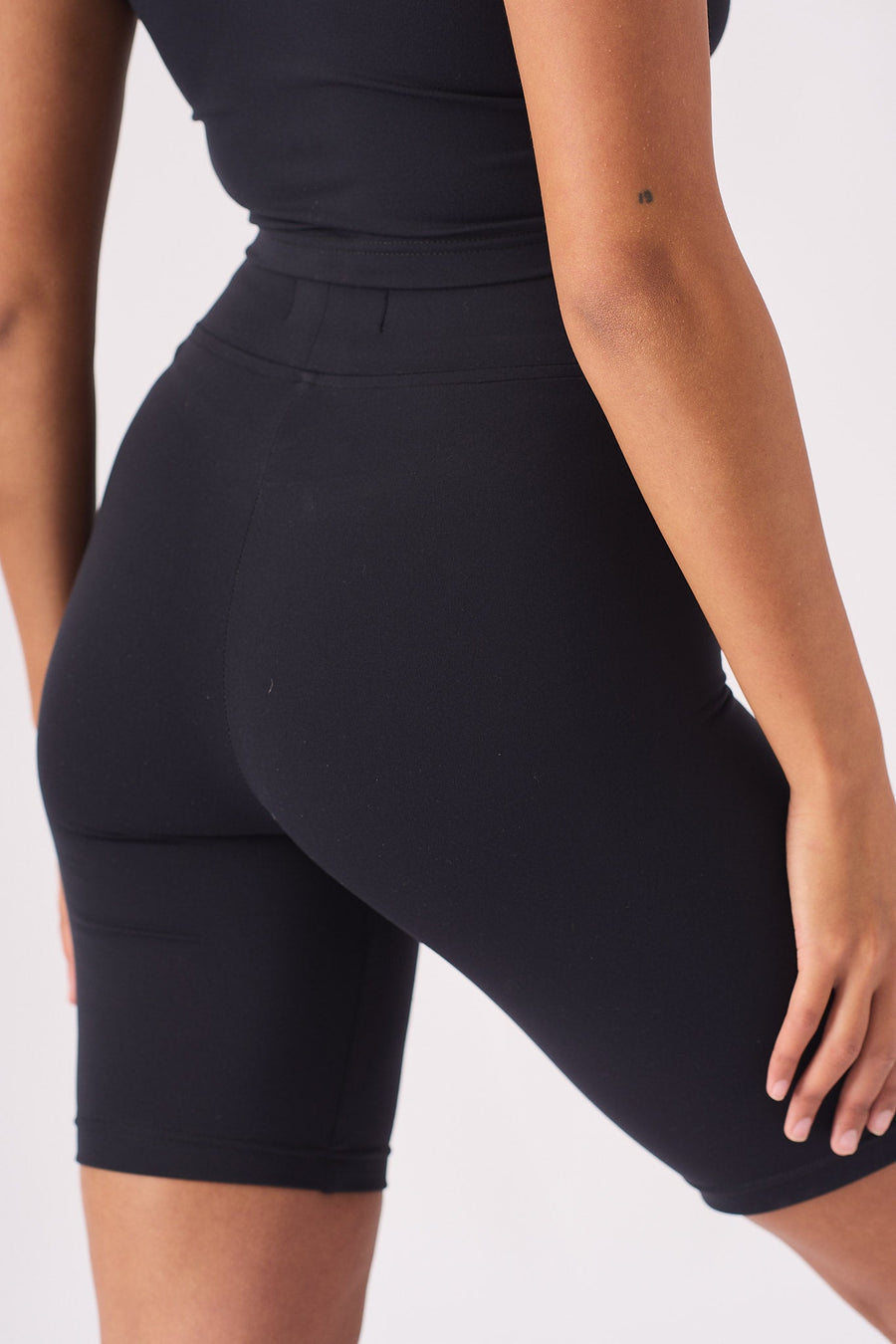 ATHLEISURE CYCLING SHORTS - BLACK - JMOJO - Women's Athleisure Shorts