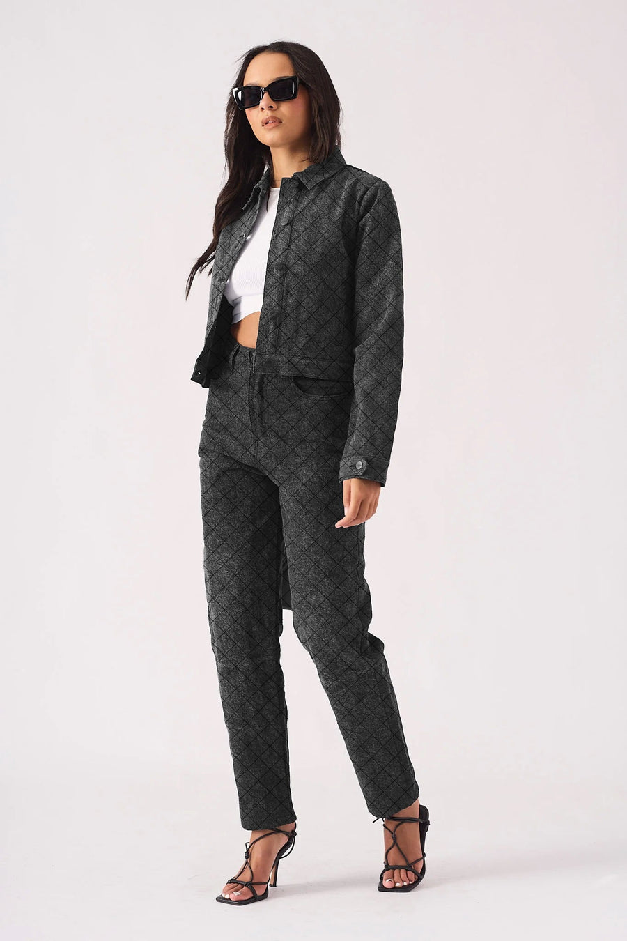 Bracken Diamond Stitch Crop Denim Jacket – Black Acid Wash - JMOJO - Women's Cropped Denim Jackets