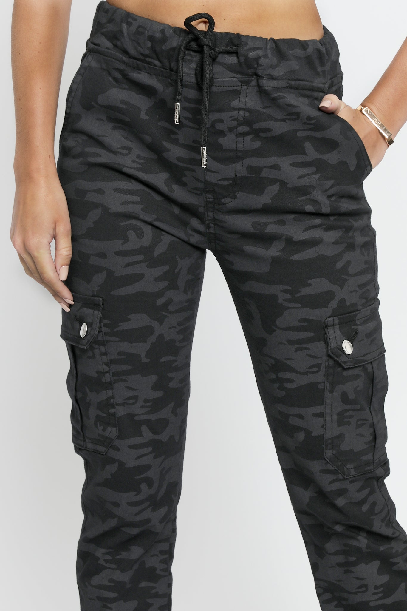 CAMO CARGO JOGGER - BLACK - JMOJO - Women's Cargo Joggers