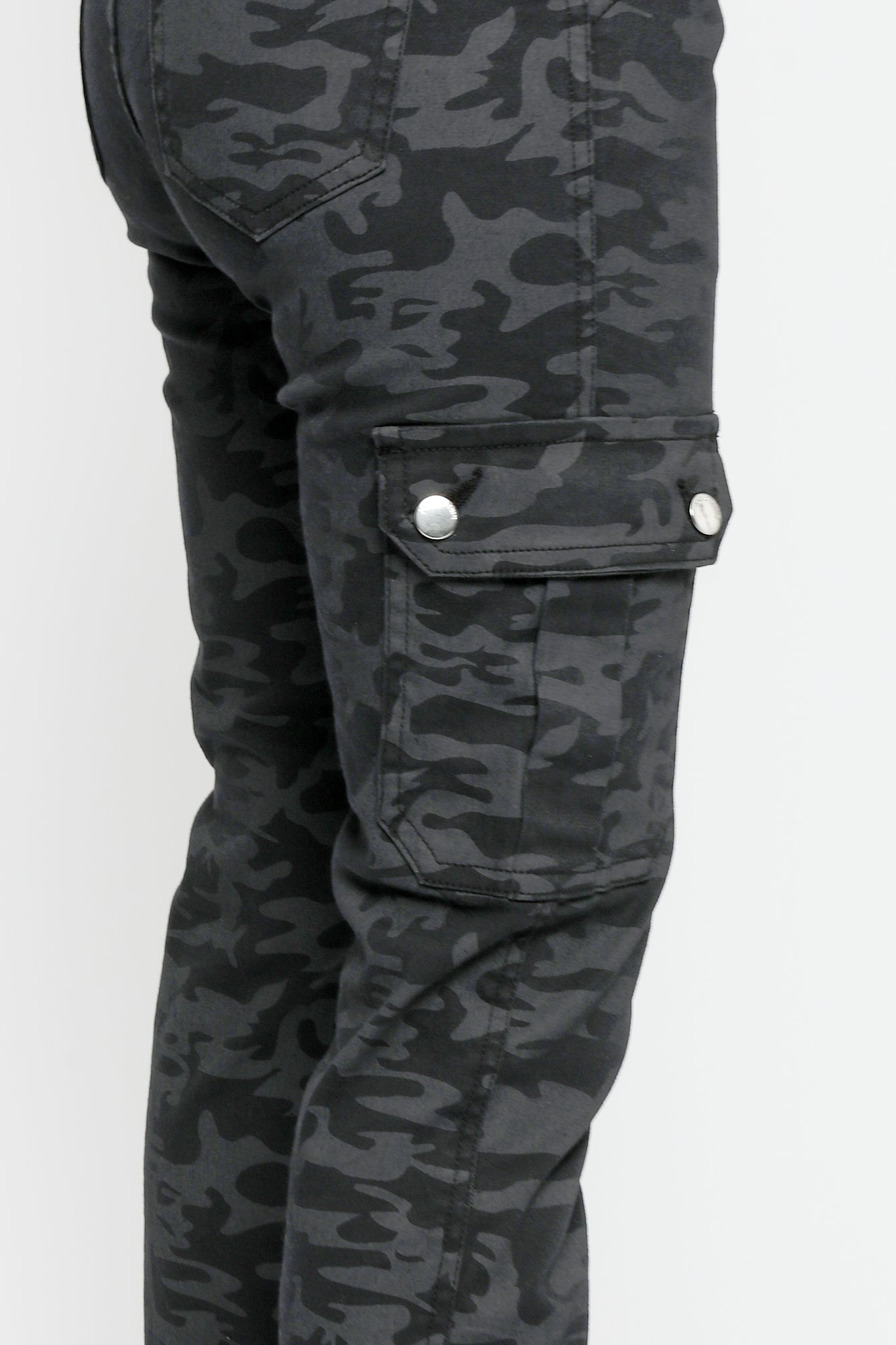 CAMO CARGO JOGGER - BLACK - JMOJO - Women's Cargo Joggers