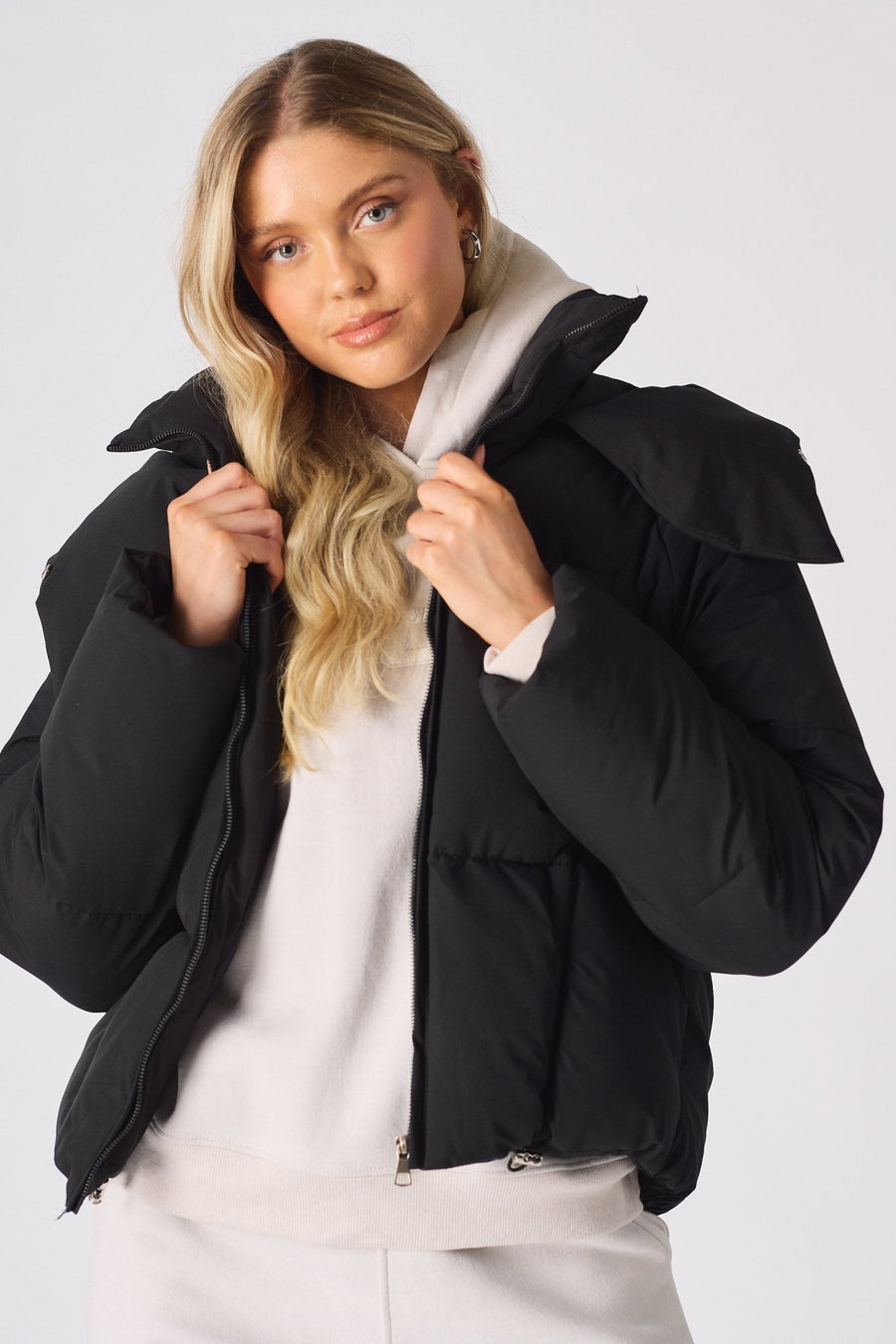 Cinder Puffer Hooded Jacket – Black - JMOJO - Women's puffer
