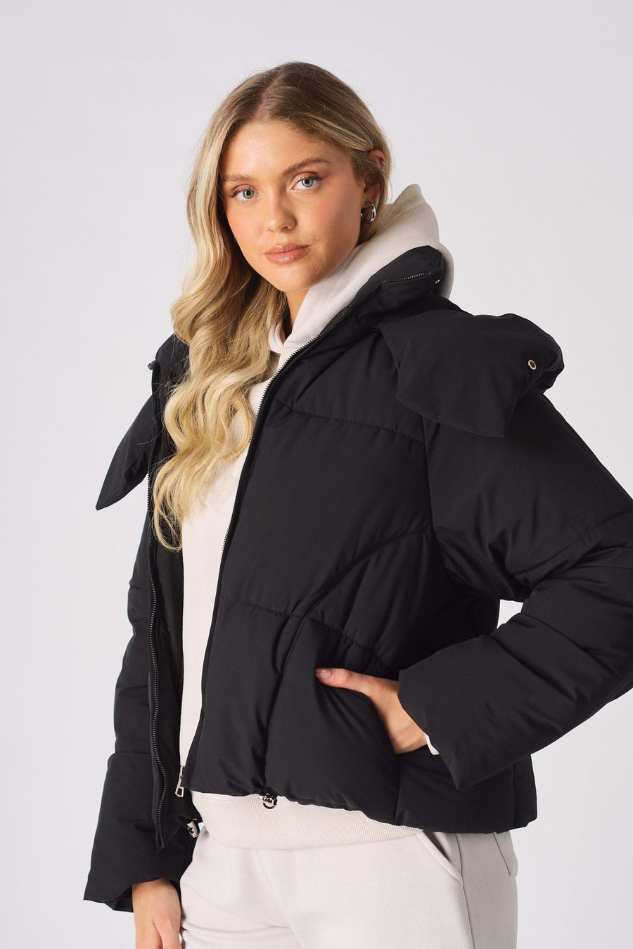 Cinder Puffer Hooded Jacket – Black - JMOJO - Women's puffer