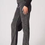 Evora High Waisted Slim Straight Leg Jeans - Black - JMOJO - Women's Straight Leg Jeans
