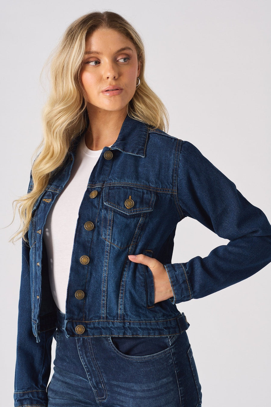 Frost Sherpa Collar Denim Jacket – Mid Blue - JMOJO - Women's Denim Jackets Sherpa