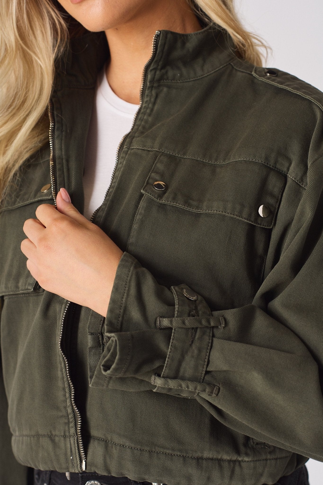 Heath Cropped Denim Jacket – Khaki - JMOJO - Women's Cropped Denim Jackets