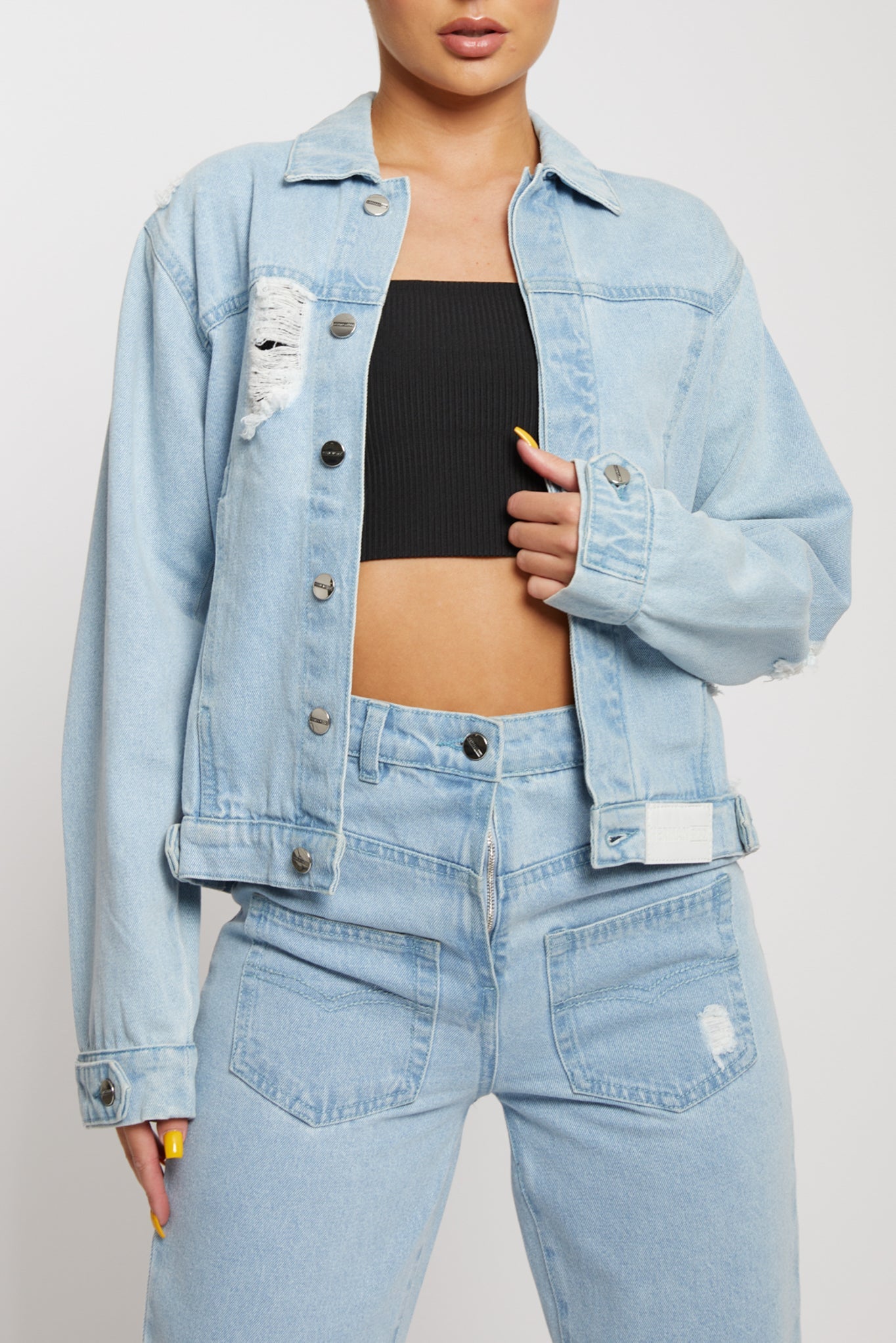 Jmojo distressed denim jacket women light wash front close up detail