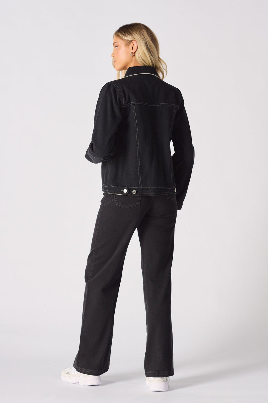 Mason 2 - in - 1 Reversible Denim Jacket – Beige & Black - JMOJO - Women's Denim Jacket Reversible