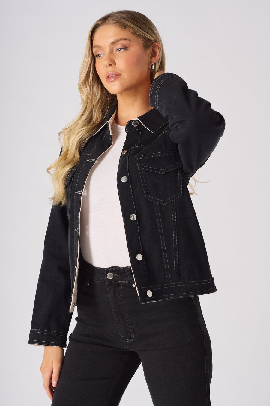 Mason 2 - in - 1 Reversible Denim Jacket – Beige & Black - JMOJO - Women's Denim Jacket Reversible