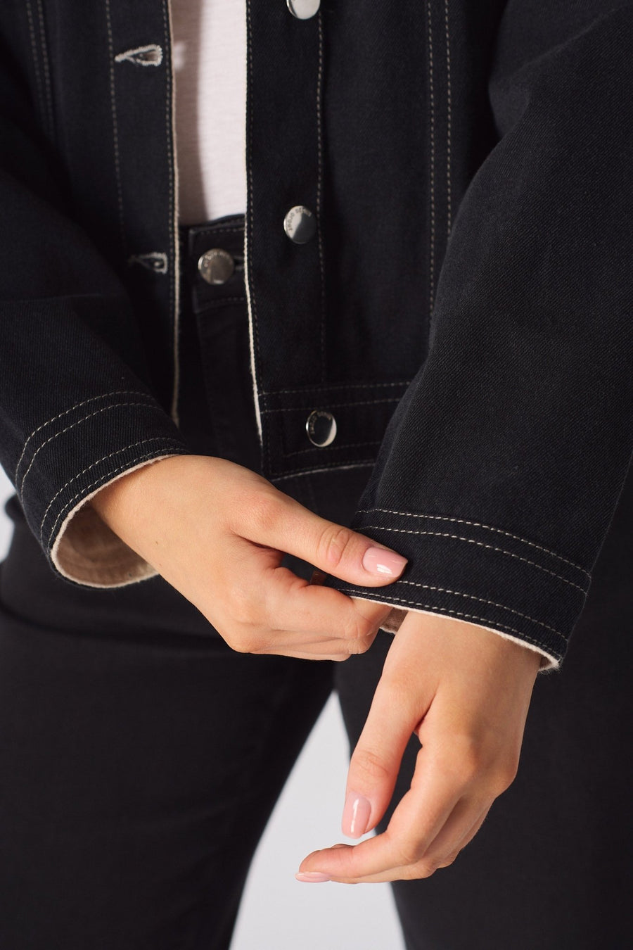Mason 2 - in - 1 Reversible Denim Jacket – Beige & Black - JMOJO - Women's Denim Jacket Reversible