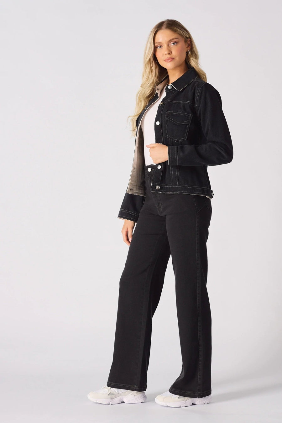 Mason 2 - in - 1 Reversible Denim Jacket – Beige & Black - JMOJO - Women's Denim Jacket Reversible