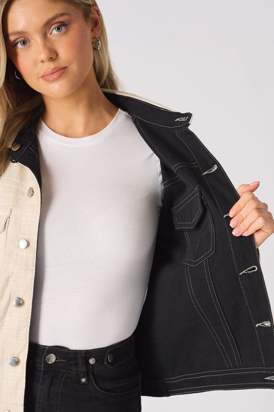 Mason 2 - in - 1 Reversible Denim Jacket – Beige & Black - JMOJO - Women's Denim Jacket Reversible