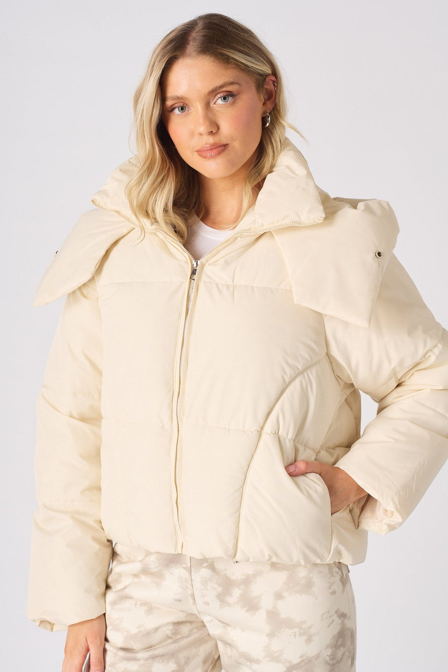 Puffer Hooded Jacket - Beige - JMOJO - Women's puffer