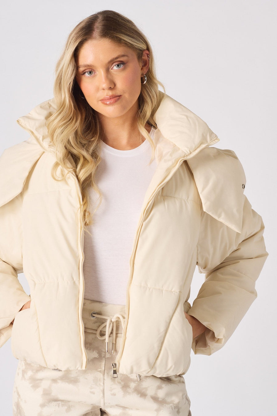 Puffer Hooded Jacket - Beige - JMOJO - Women's puffer