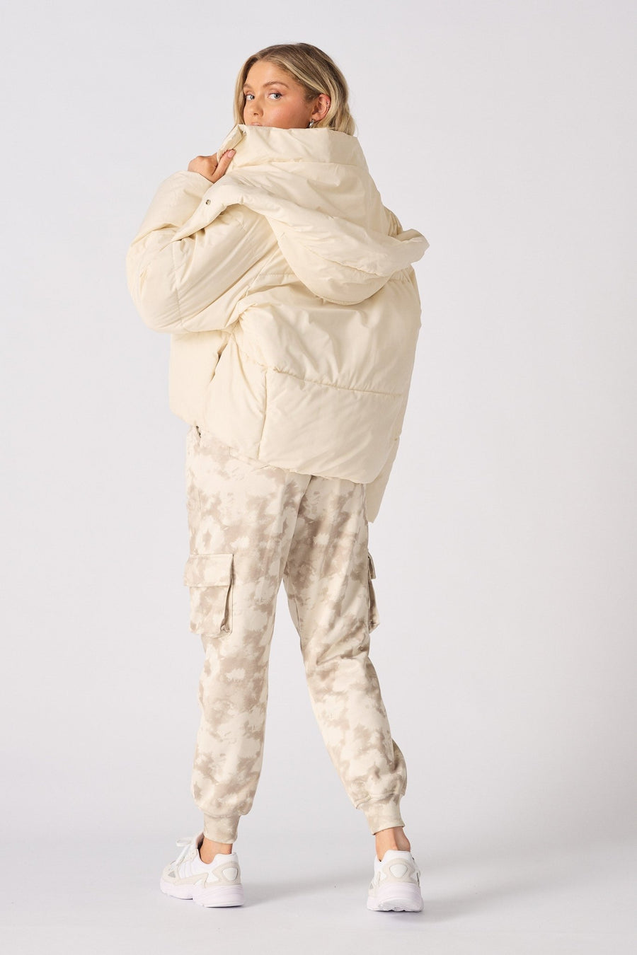 Puffer Hooded Jacket - Beige - JMOJO - Women's puffer