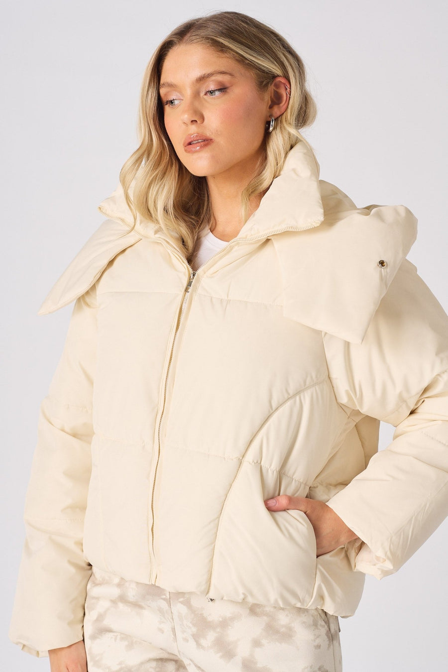 Puffer Hooded Jacket - Beige - JMOJO - Women's puffer