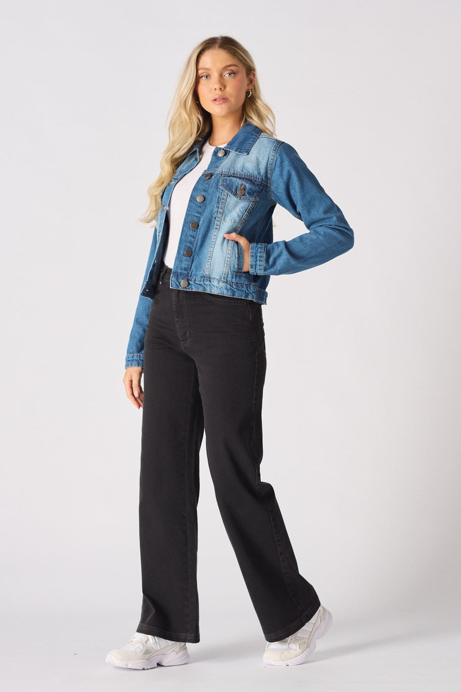 Quarry Denim Trucker Jacket – Mid - Blue - JMOJO - Women's Denim Jackets