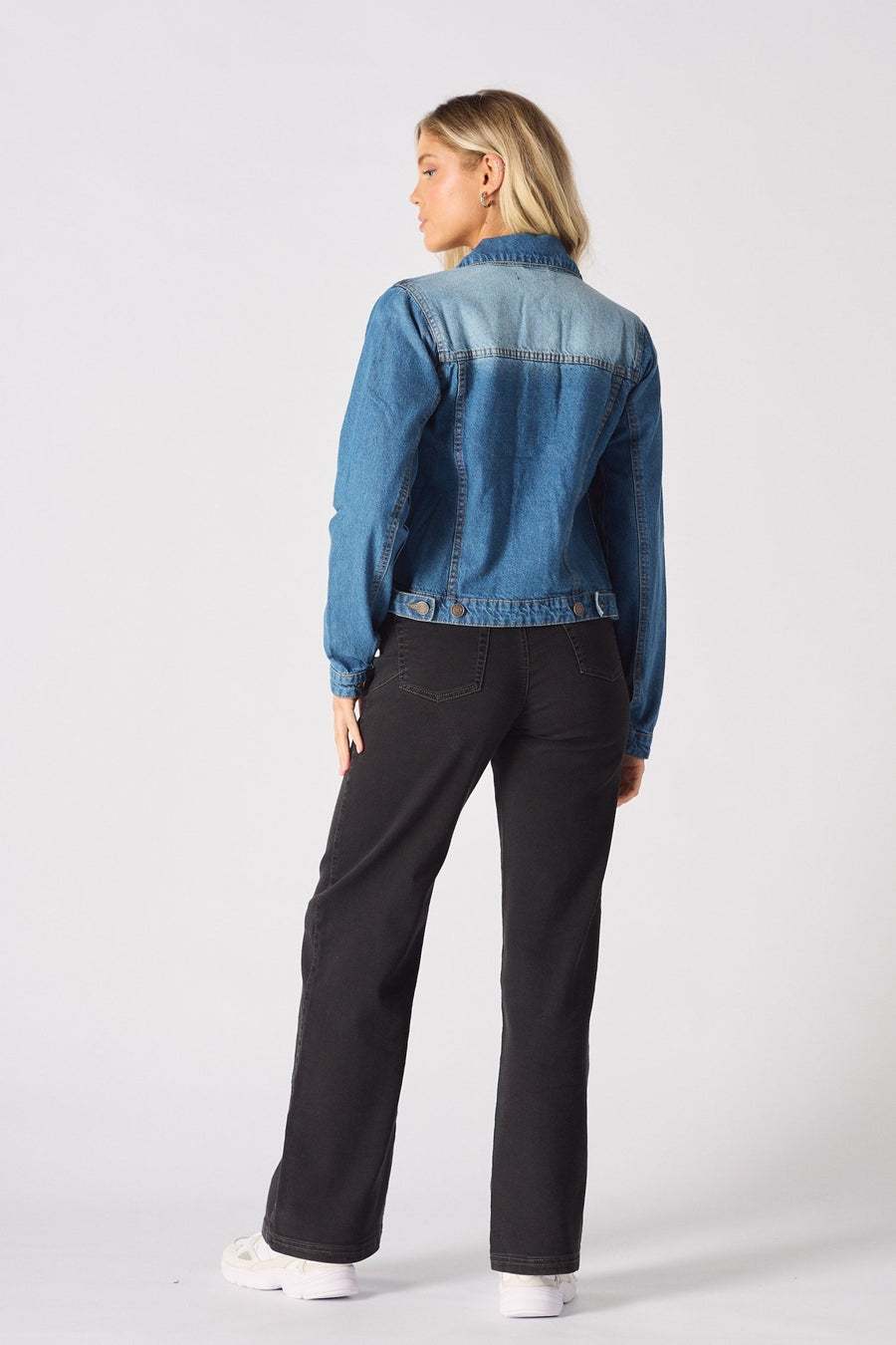 Quarry Denim Trucker Jacket – Mid - Blue - JMOJO - Women's Denim Jackets