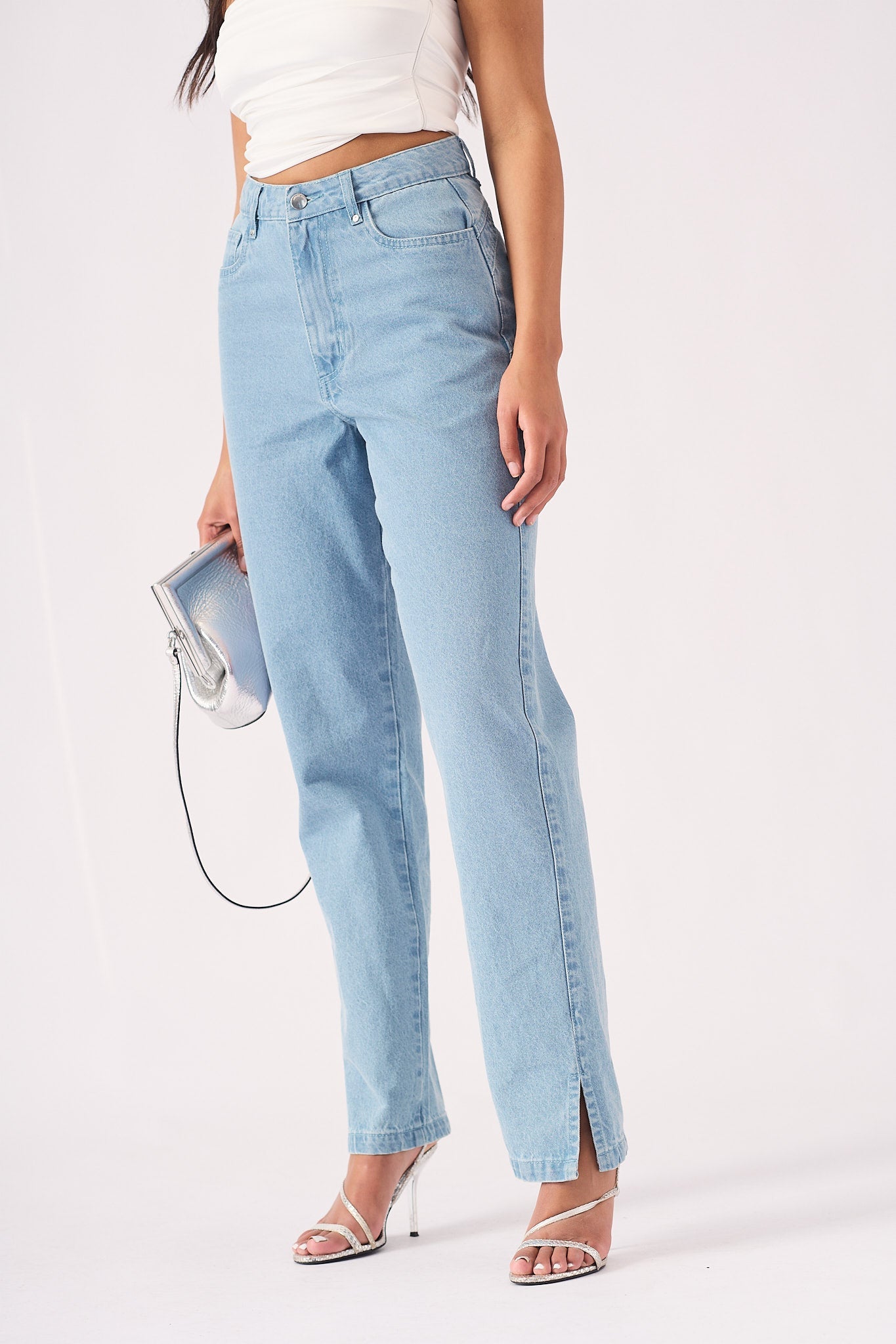 SCULPT SPLIT HEM JEANS - LIGHT BLUE WASH - JMOJO - Women's Straight Leg Jeans