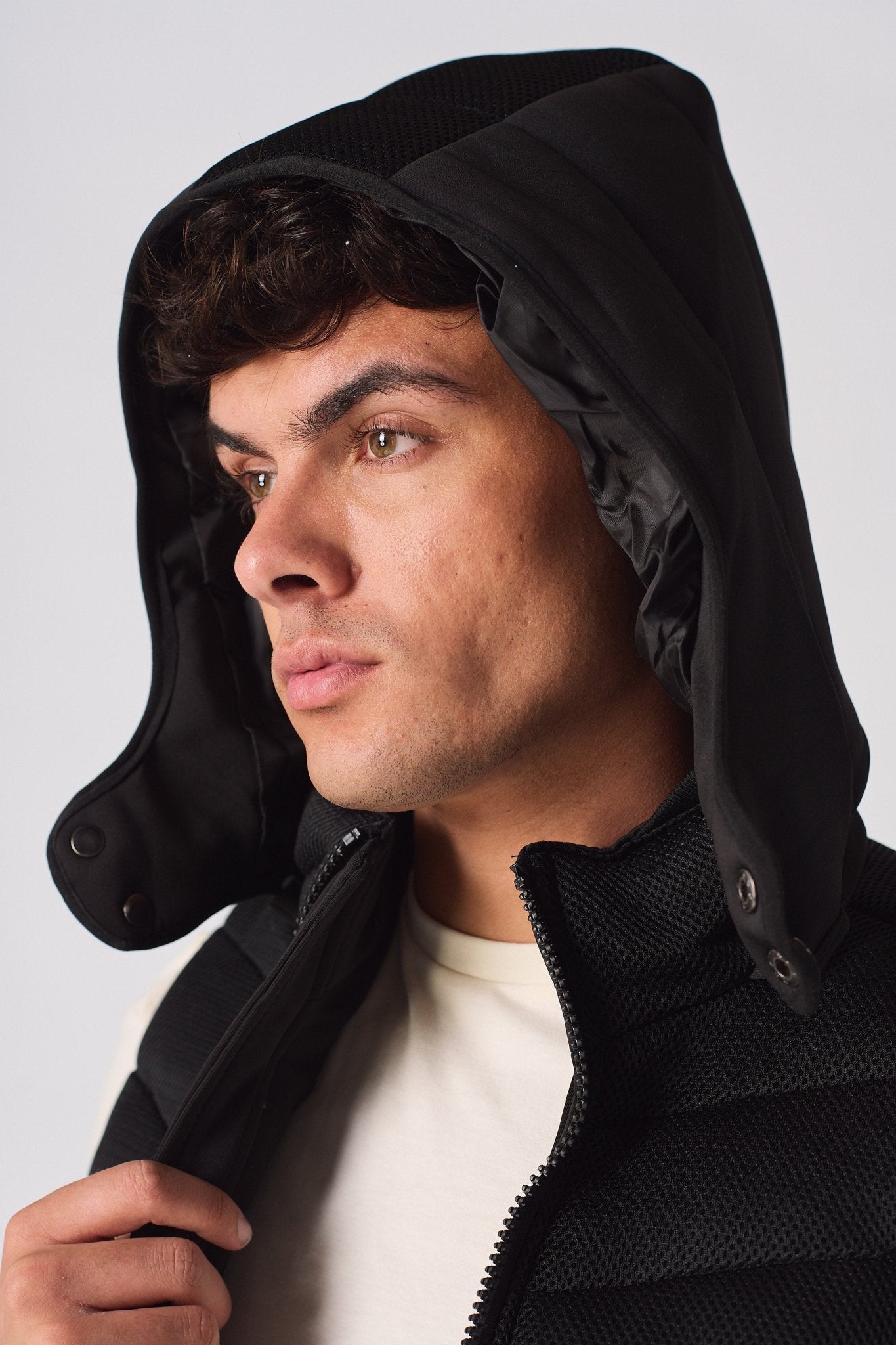 SLEEVLESS PUFFER JACKET - BLACK - JMOJO - Men's Puffer Jackets