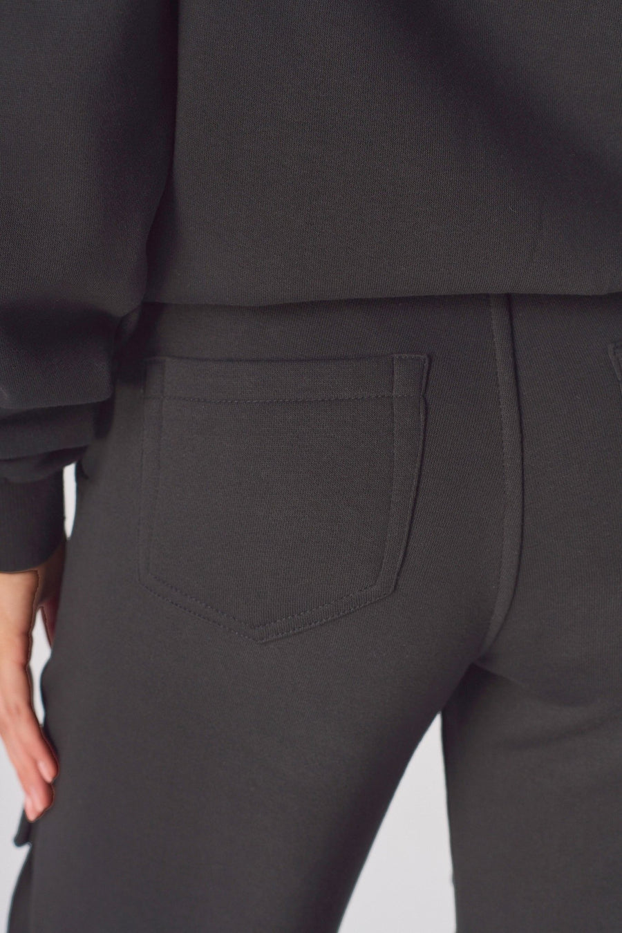 STRAIGHT LEG CARGO JOGGERS - BLACK - JMOJO - Women's Straight Leg Cargo Joggers